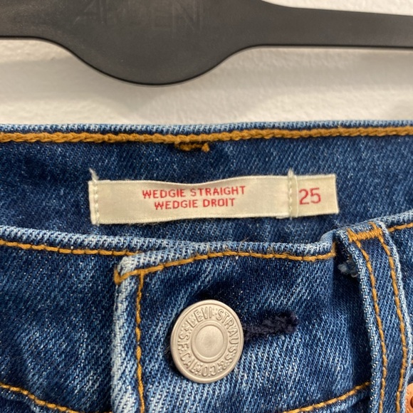 Levi’s Jeans - Picture 3 of 4